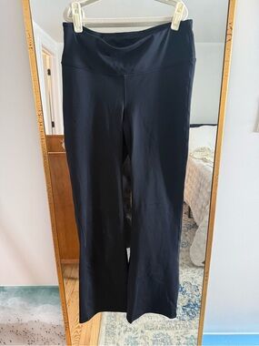 GAP Women’s  Black Stretch Yoga Pants - Flared Leg